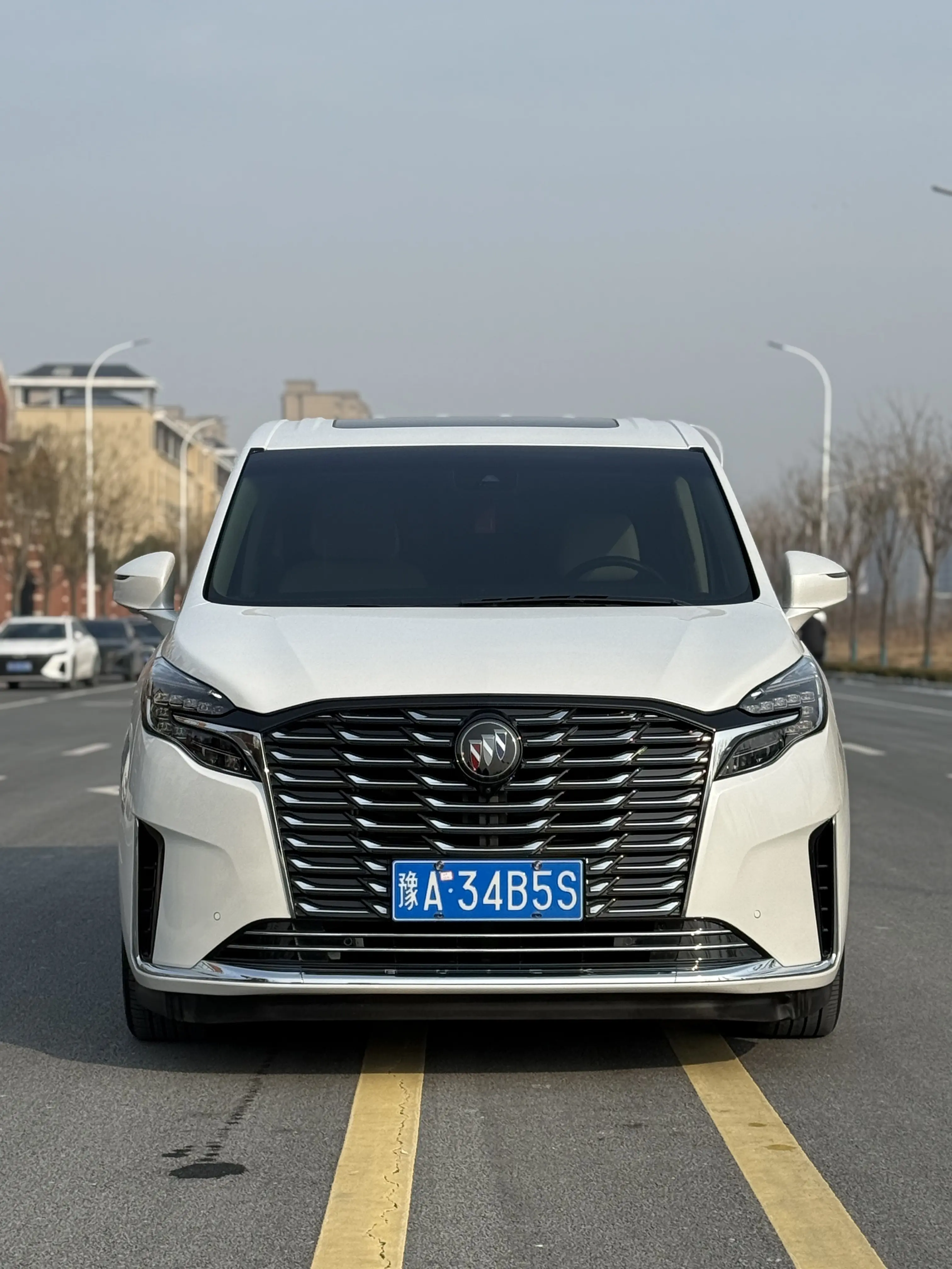 Buick GL8  из Китая