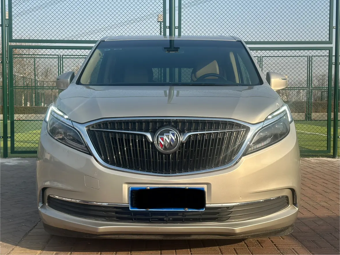 Buick GL8  из Китая