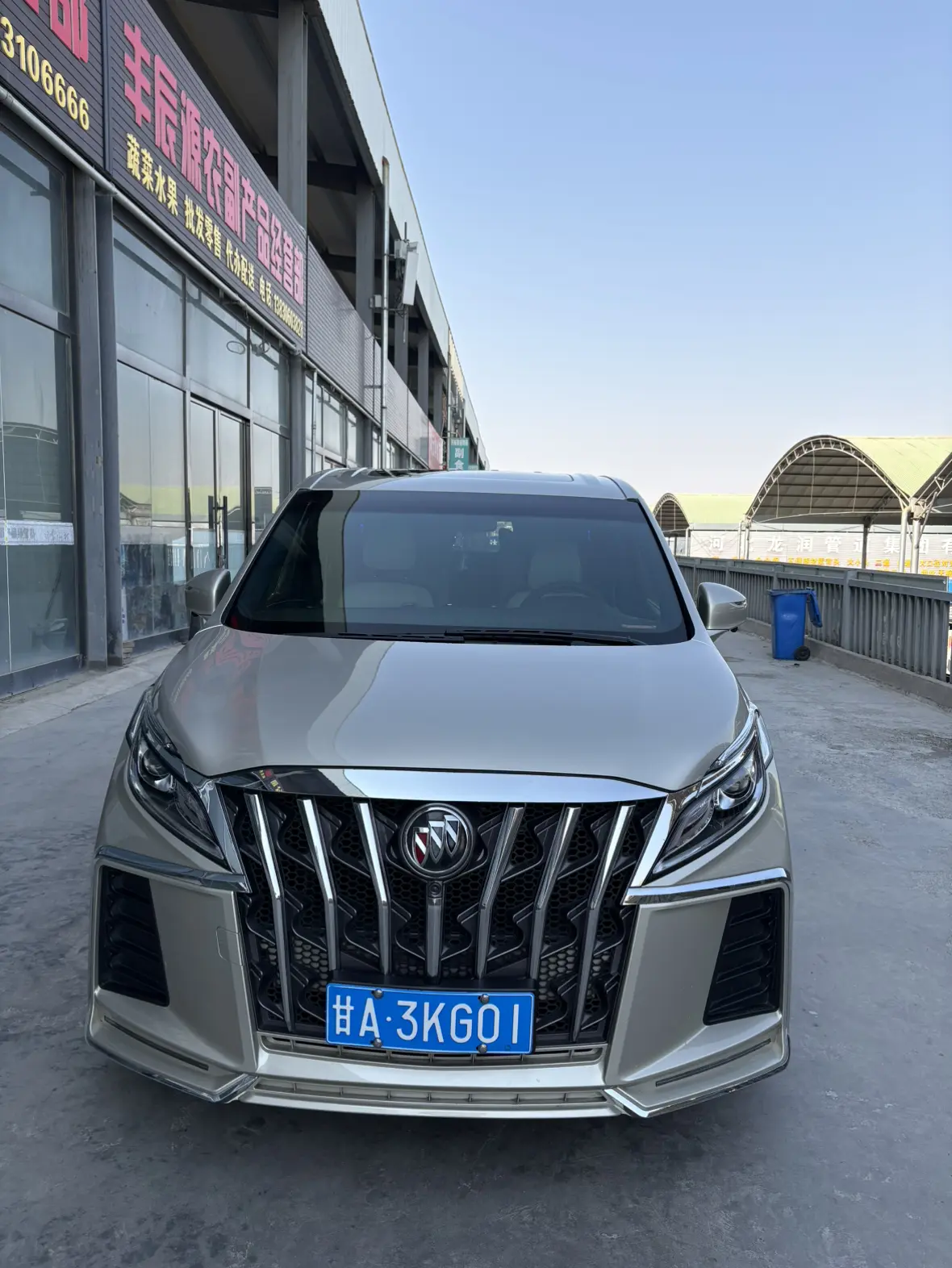Buick GL8  из Китая