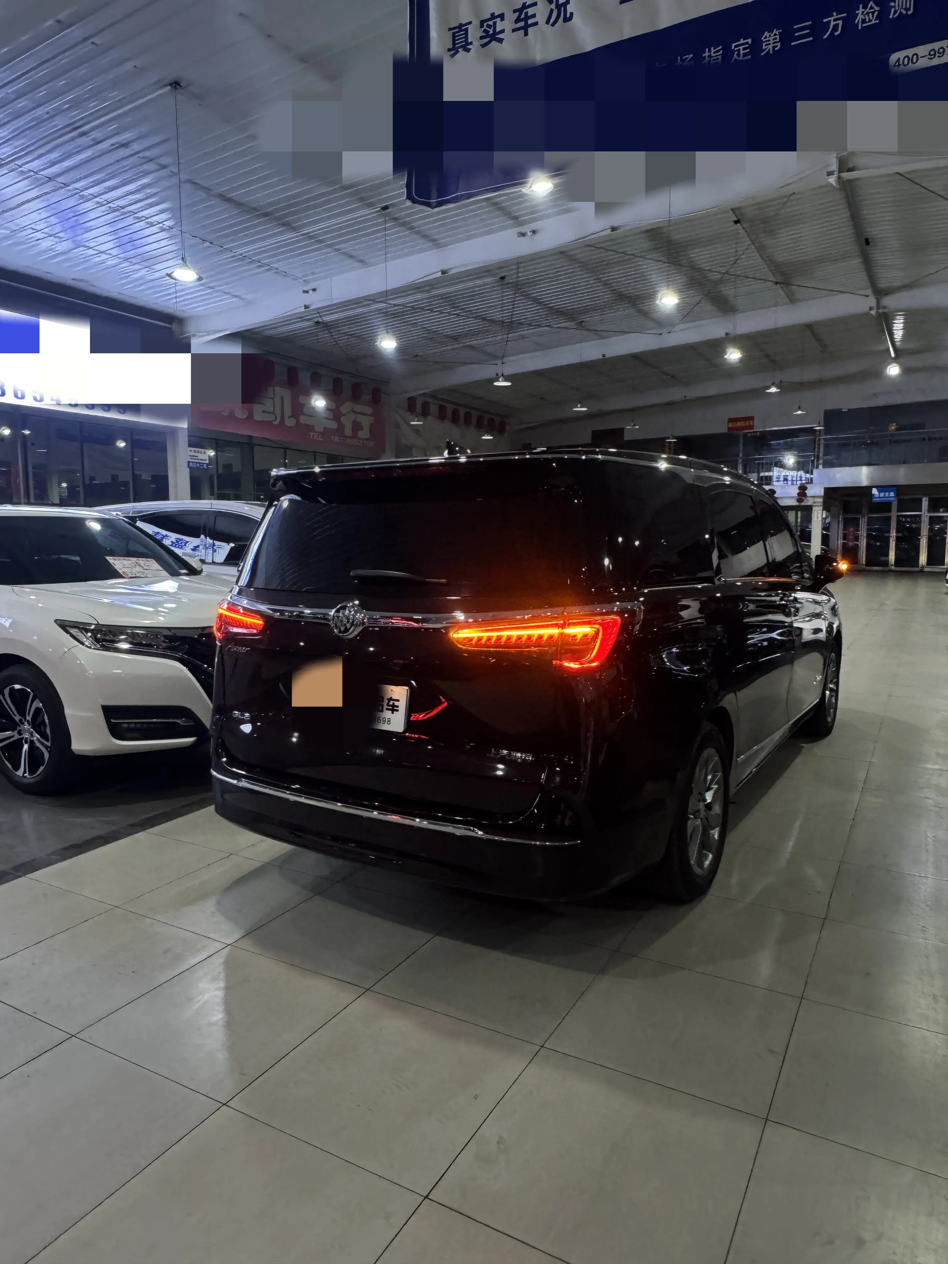 Buick GL8  из Китая