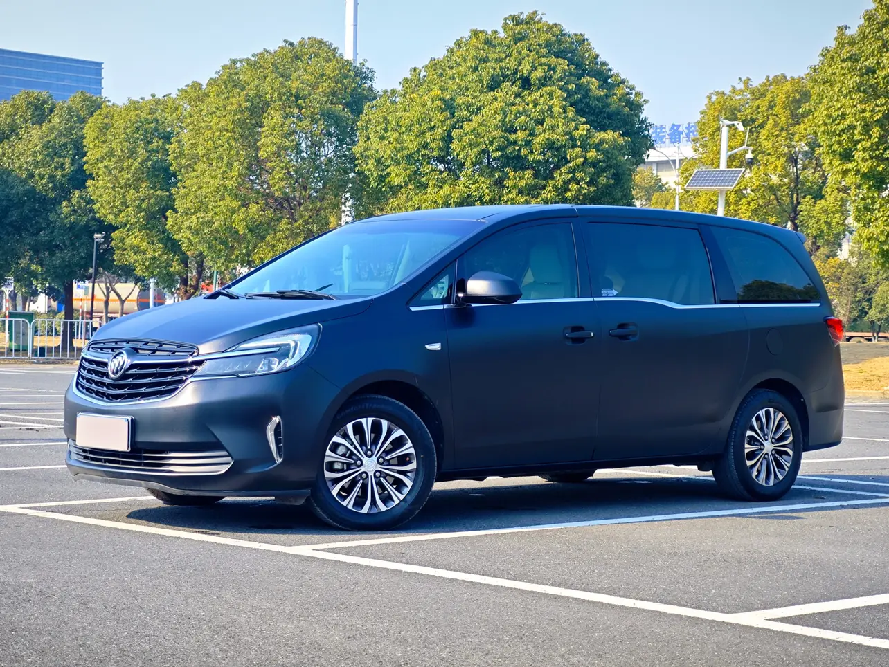 Buick GL8  из Китая