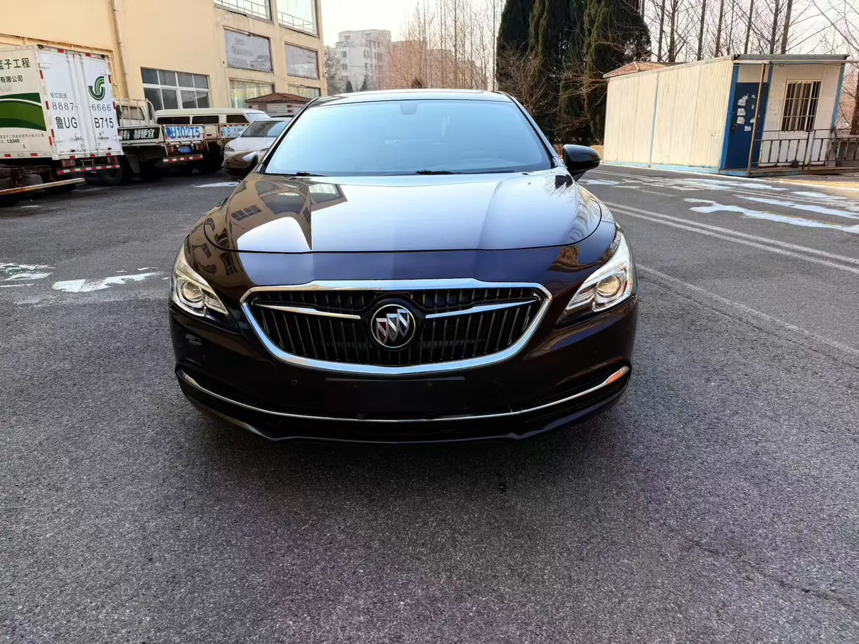 Buick LaCrosse  из Китая