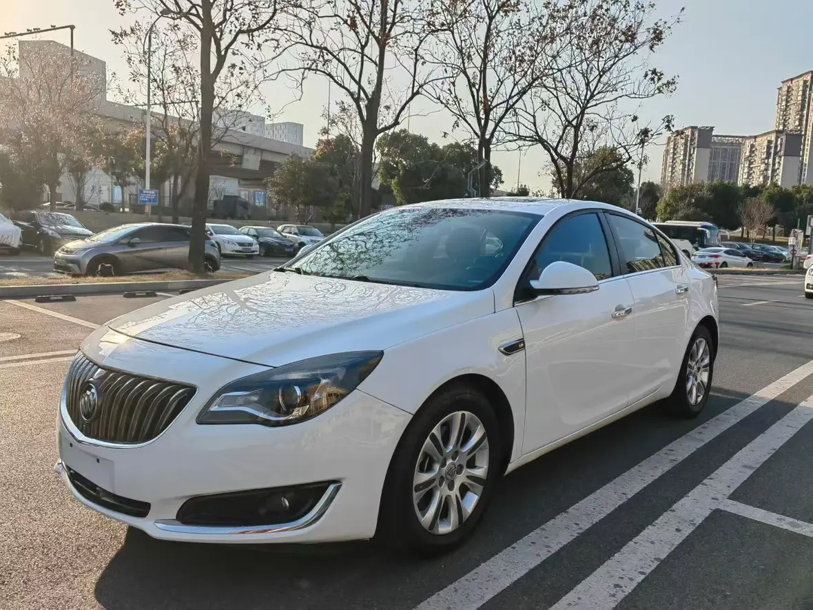 Buick Majesty  из Китая