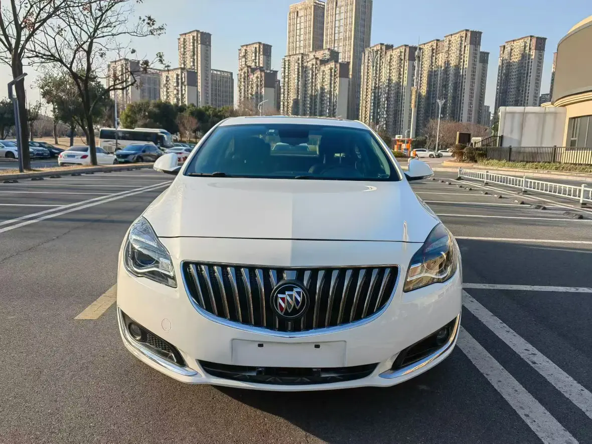 Buick Majesty  из Китая