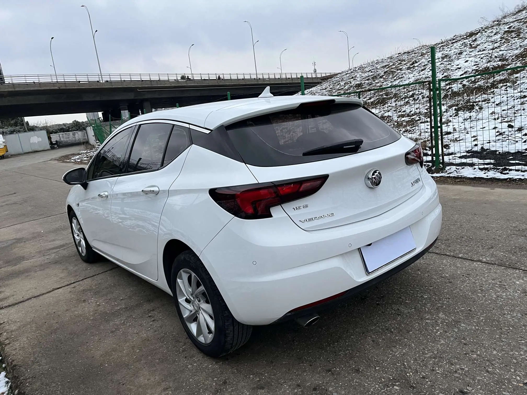 Buick Valeant  из Китая