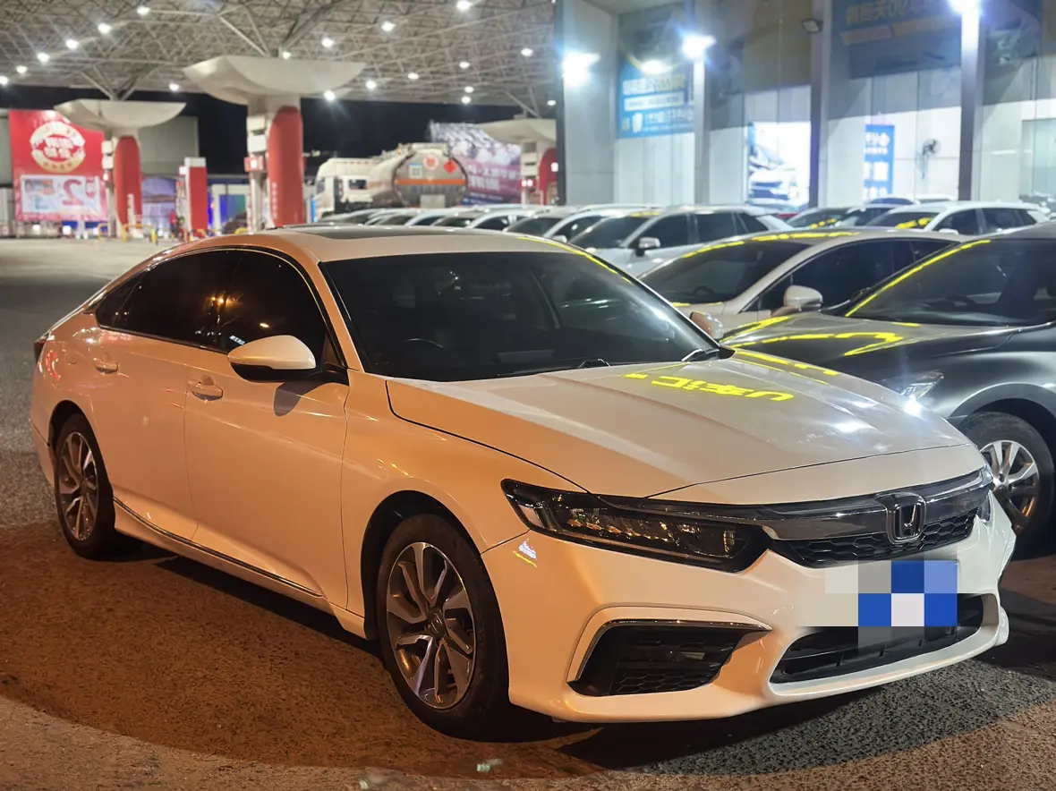 Honda Inspire (Yingshipai)  из Китая