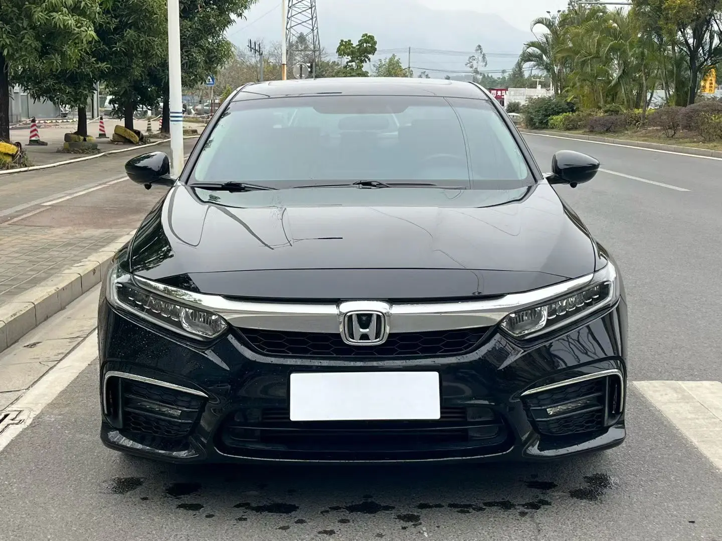 Honda Inspire (Yingshipai)  из Китая