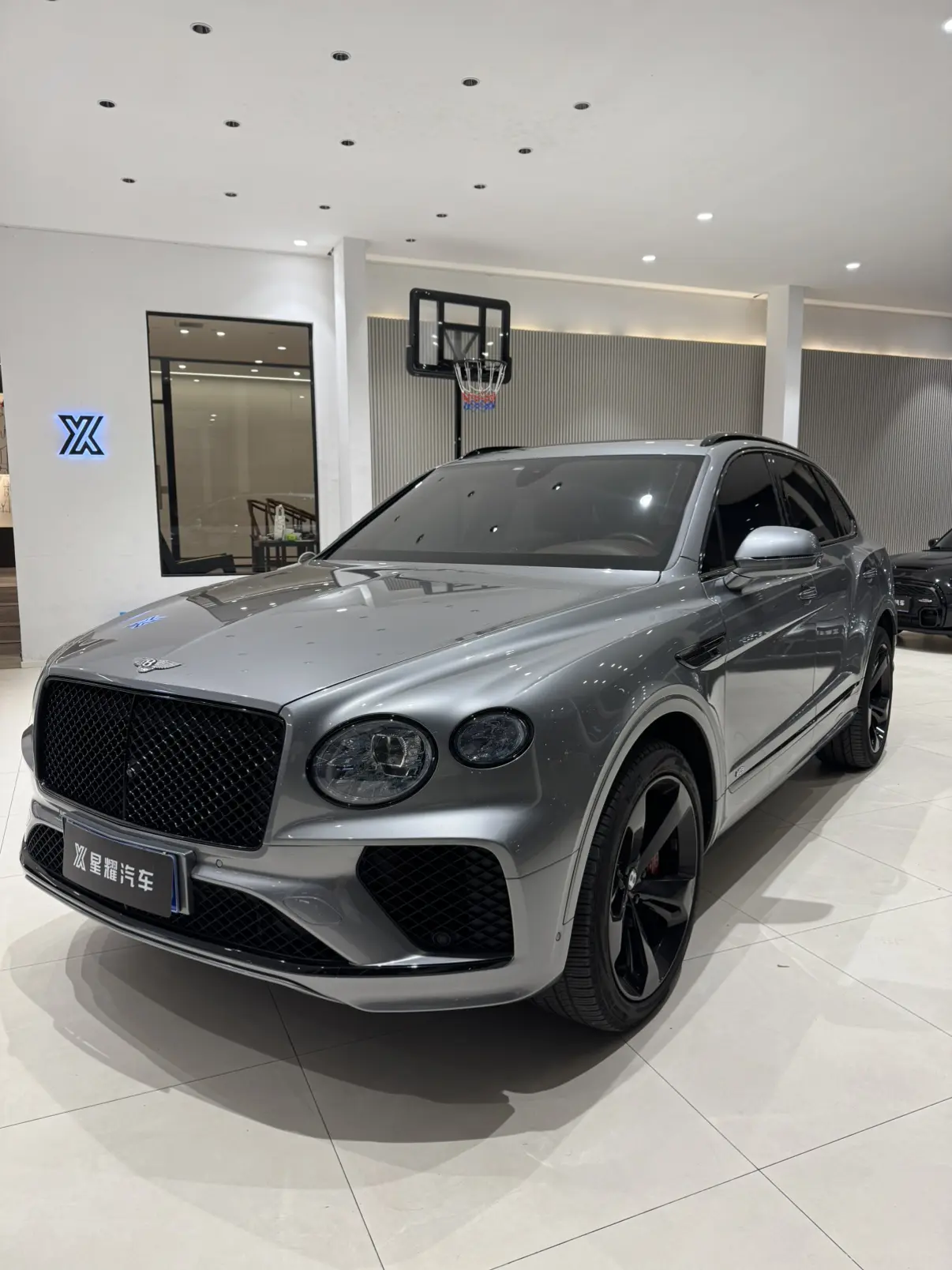 Bentley Bentayga  из Китая