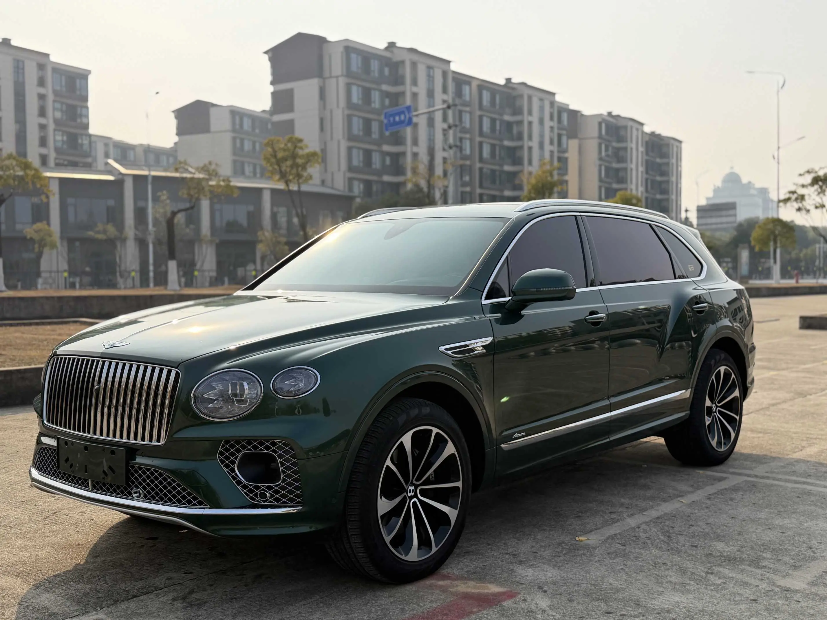 Bentley Bentayga  из Китая