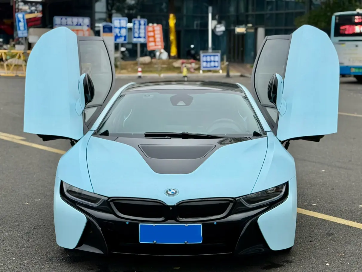 BMW i8  из Китая
