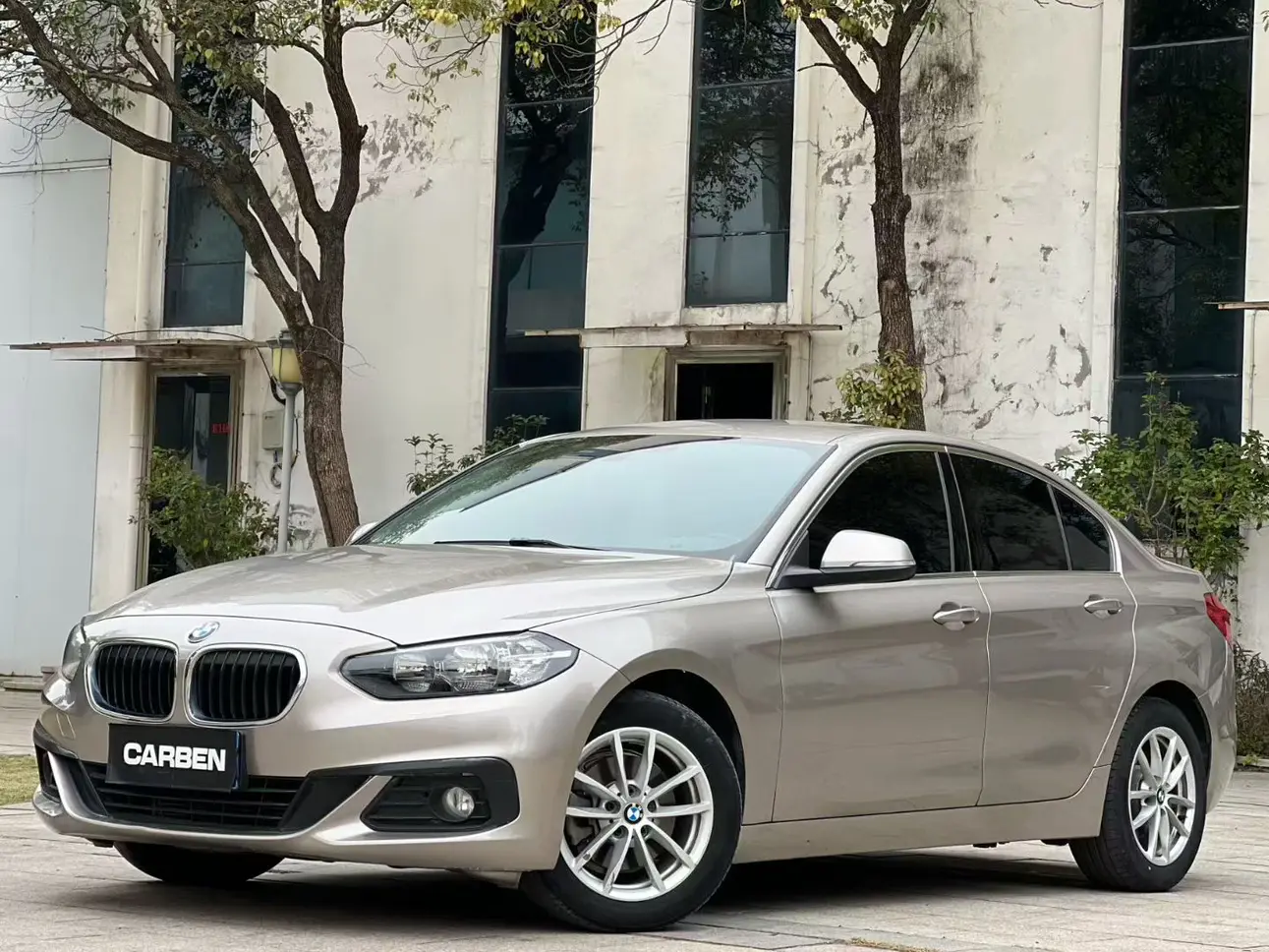 BMW 1 Series  из Китая