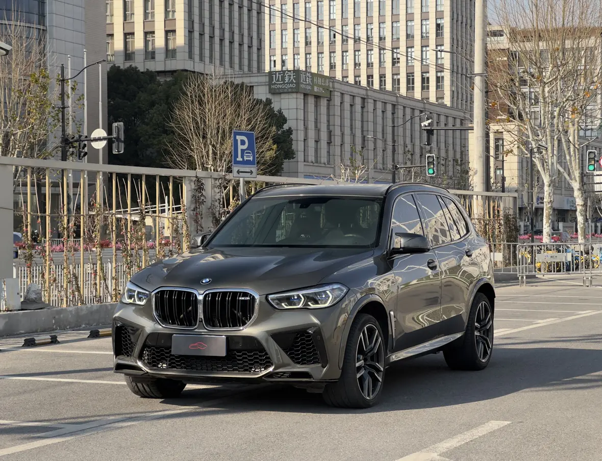 BMW X5M  из Китая