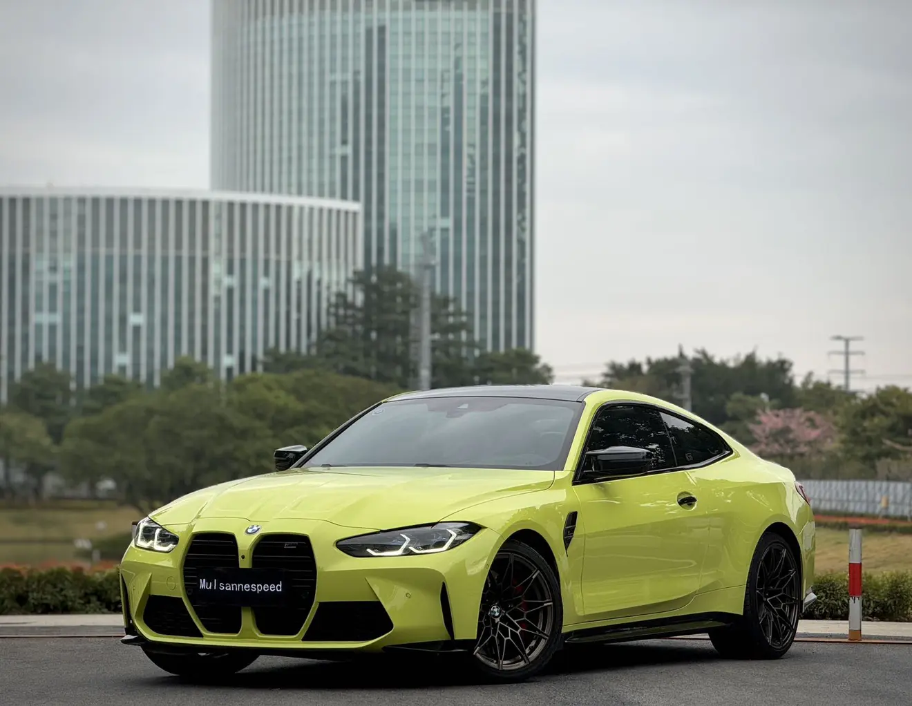 BMW M4  из Китая