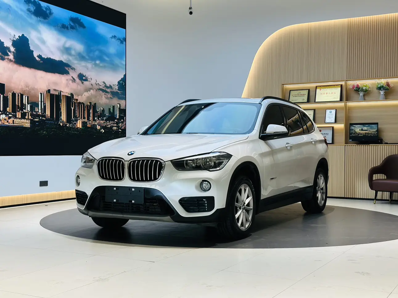 BMW X1  из Китая