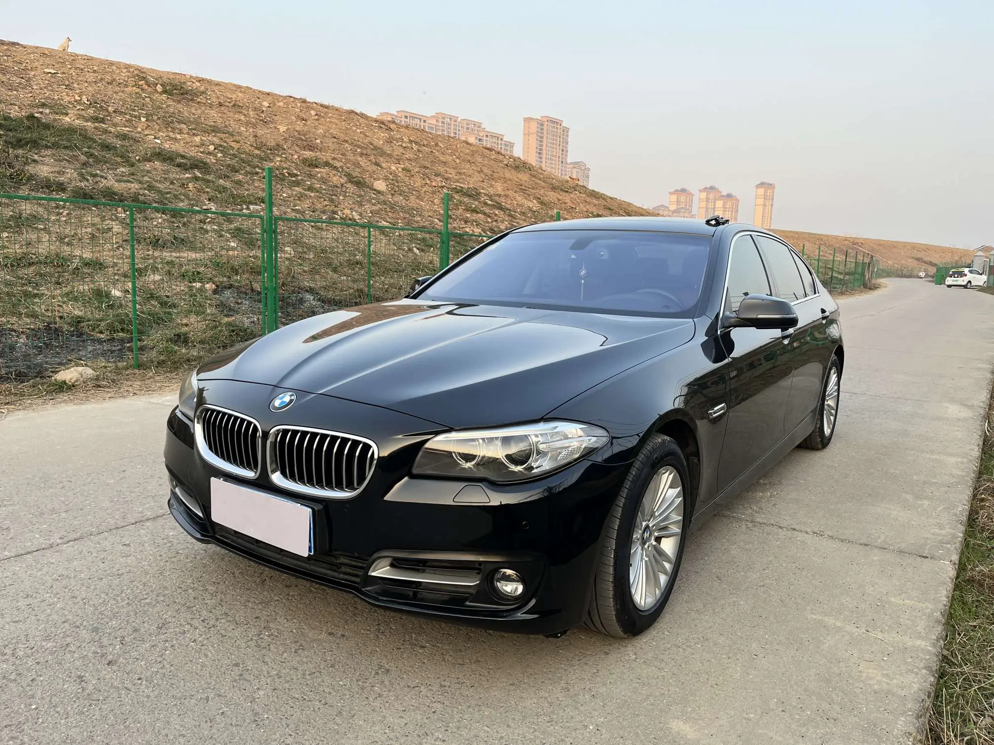 BMW 5 Series  из Китая