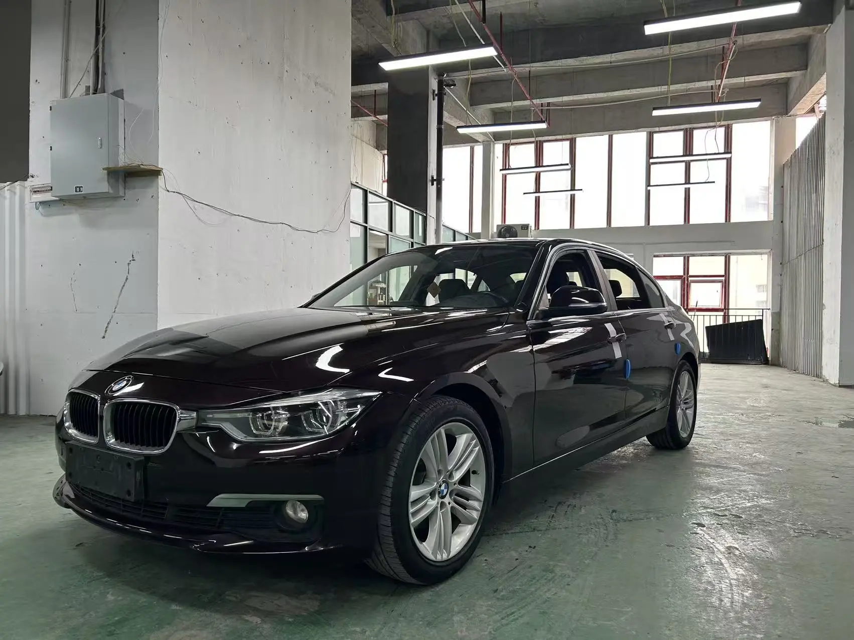 BMW 3 Series  из Китая