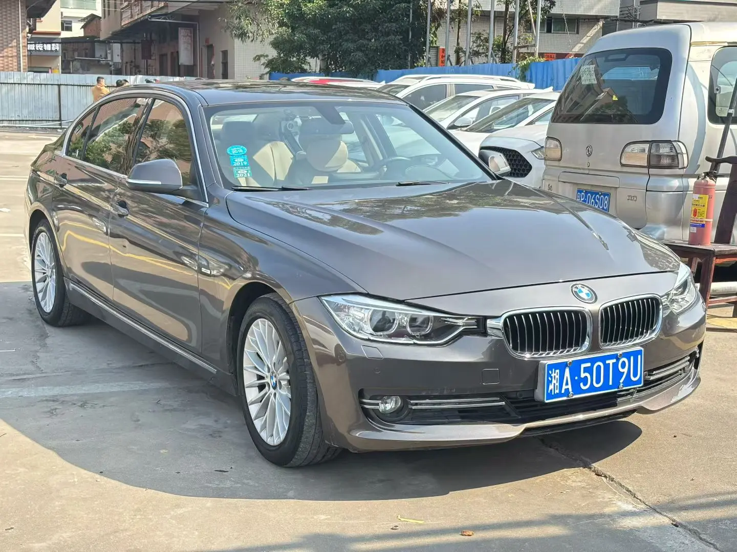 BMW 3 Series  из Китая