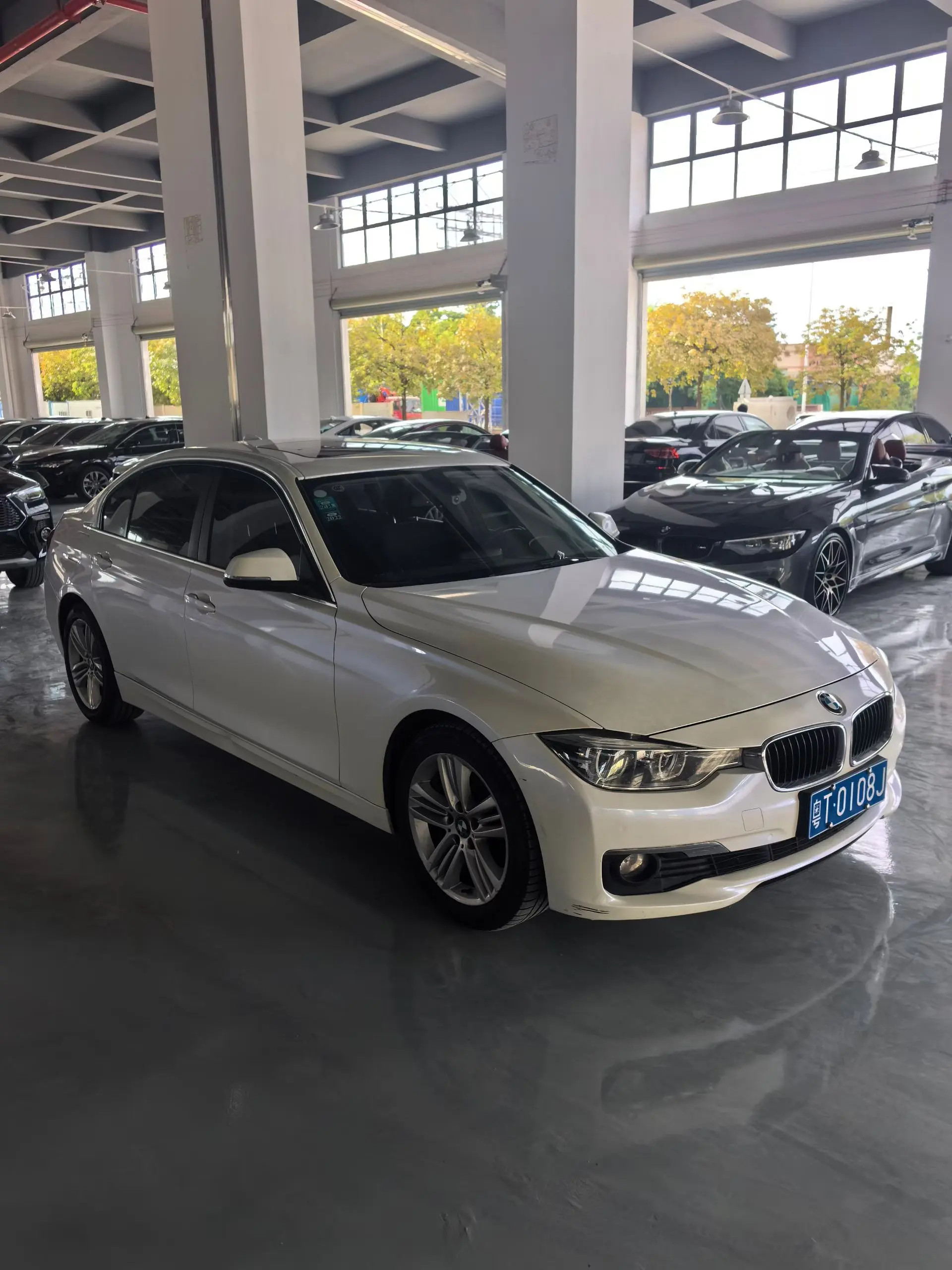 BMW 3 Series  из Китая