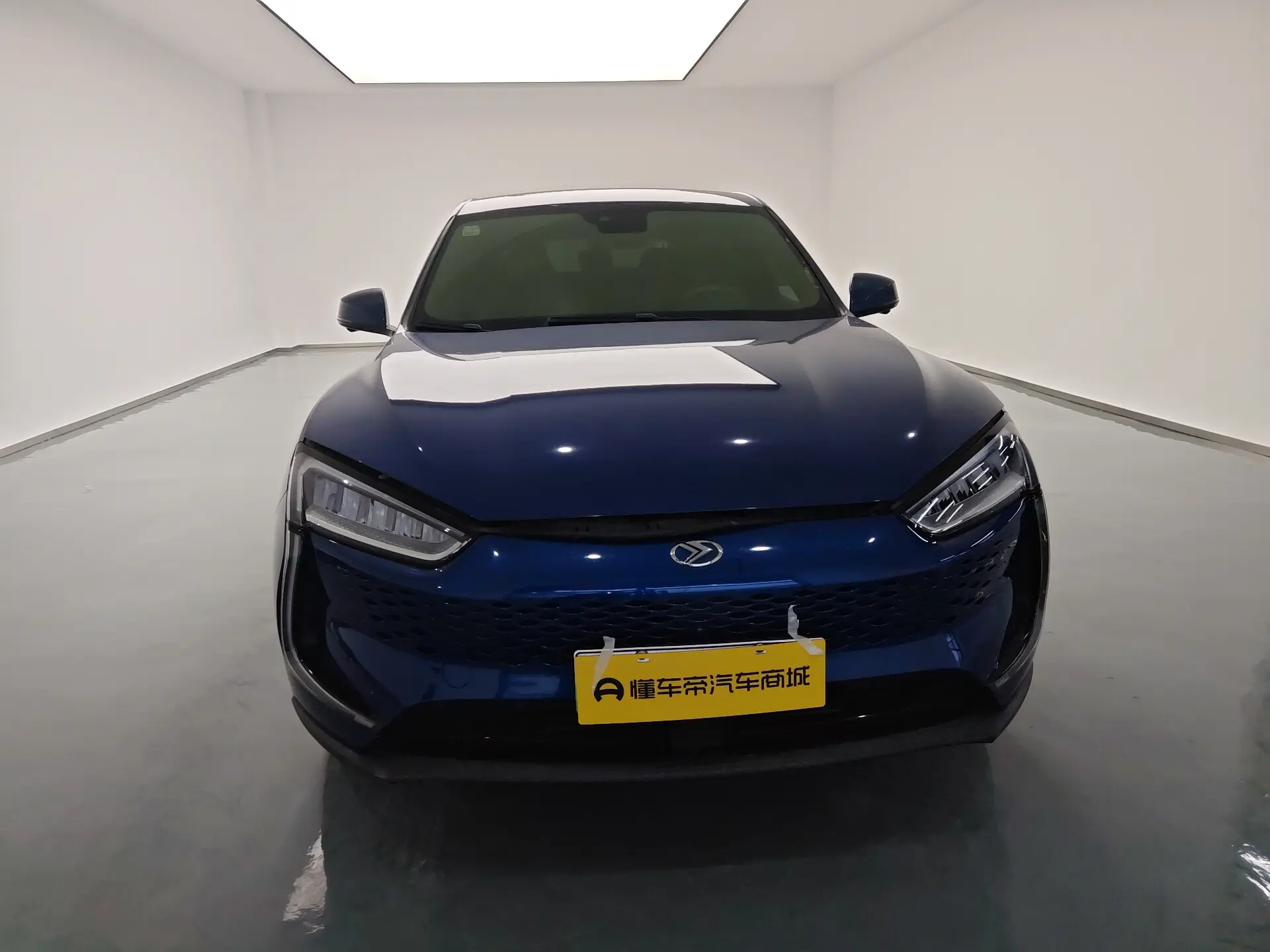 SERES Cyrus SF5  из Китая