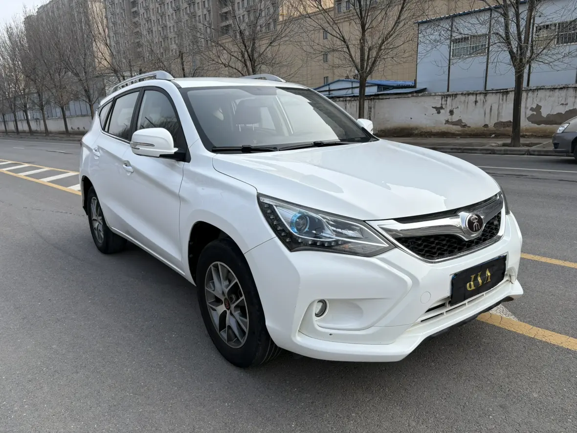 BYD Song  из Китая