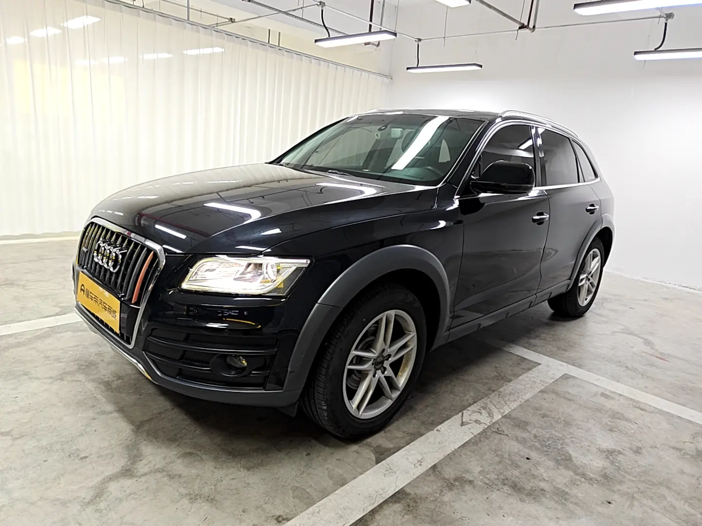 Audi Q5  из Китая