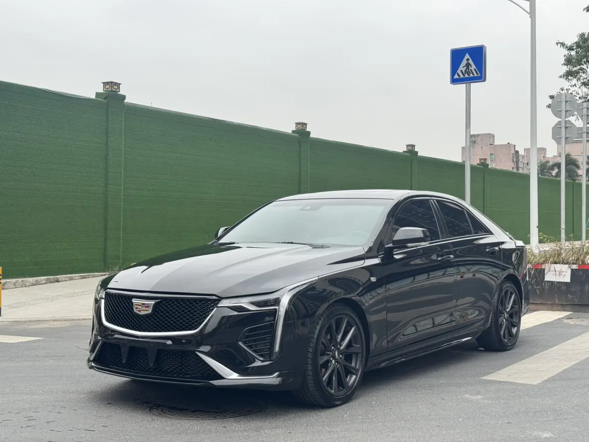 Cadillac CT4  из Китая