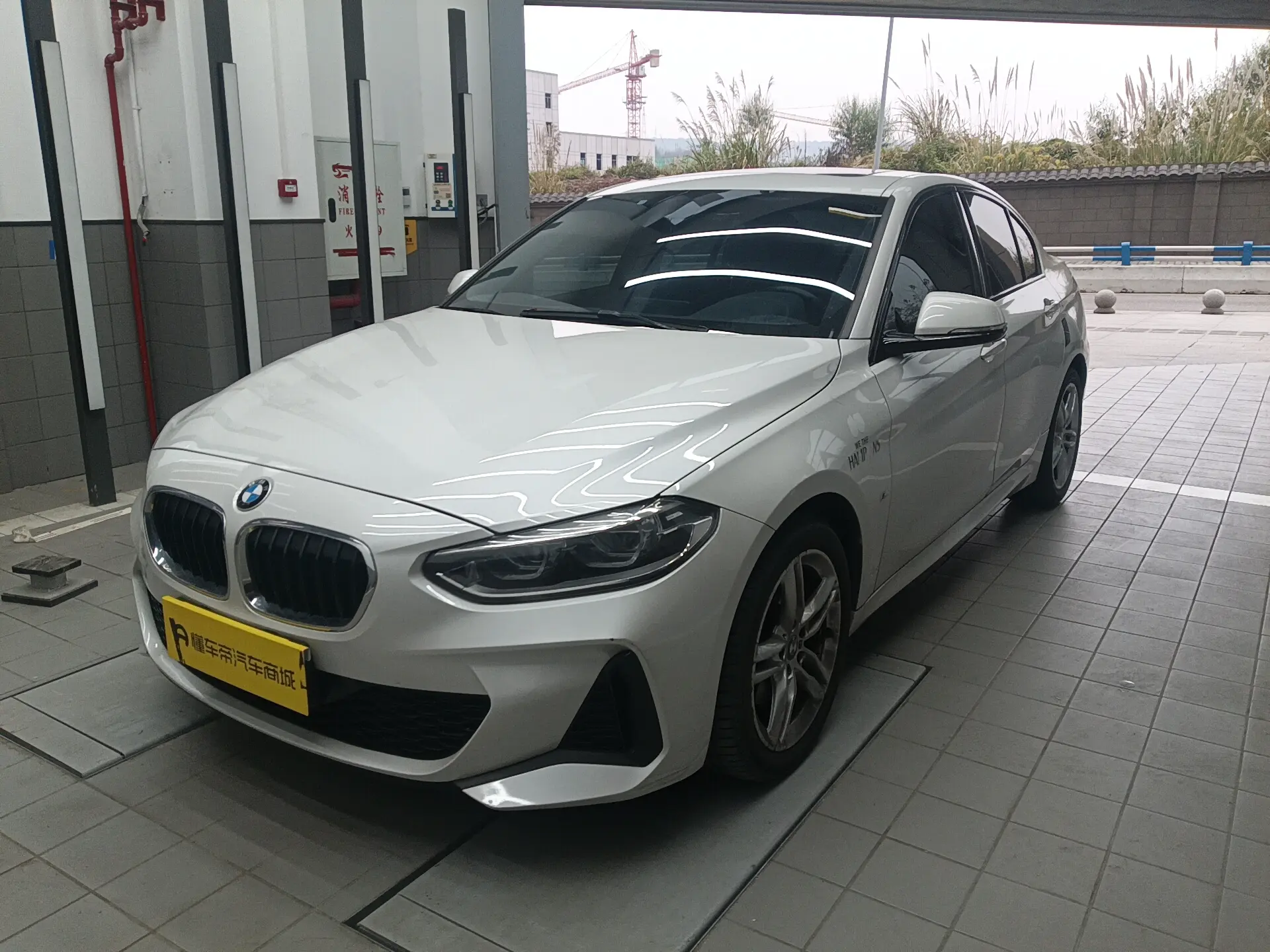 BMW 1 Series  из Китая