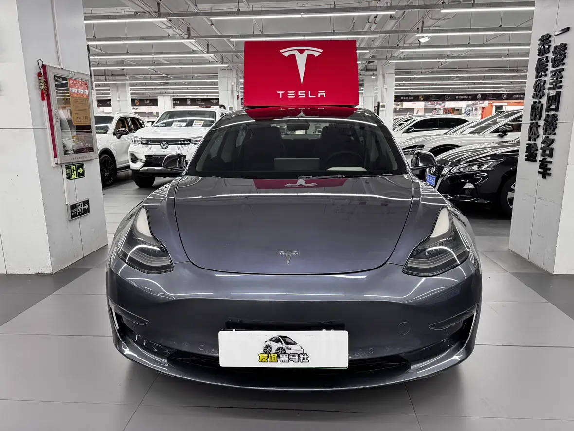 Tesla Model 3  из Китая