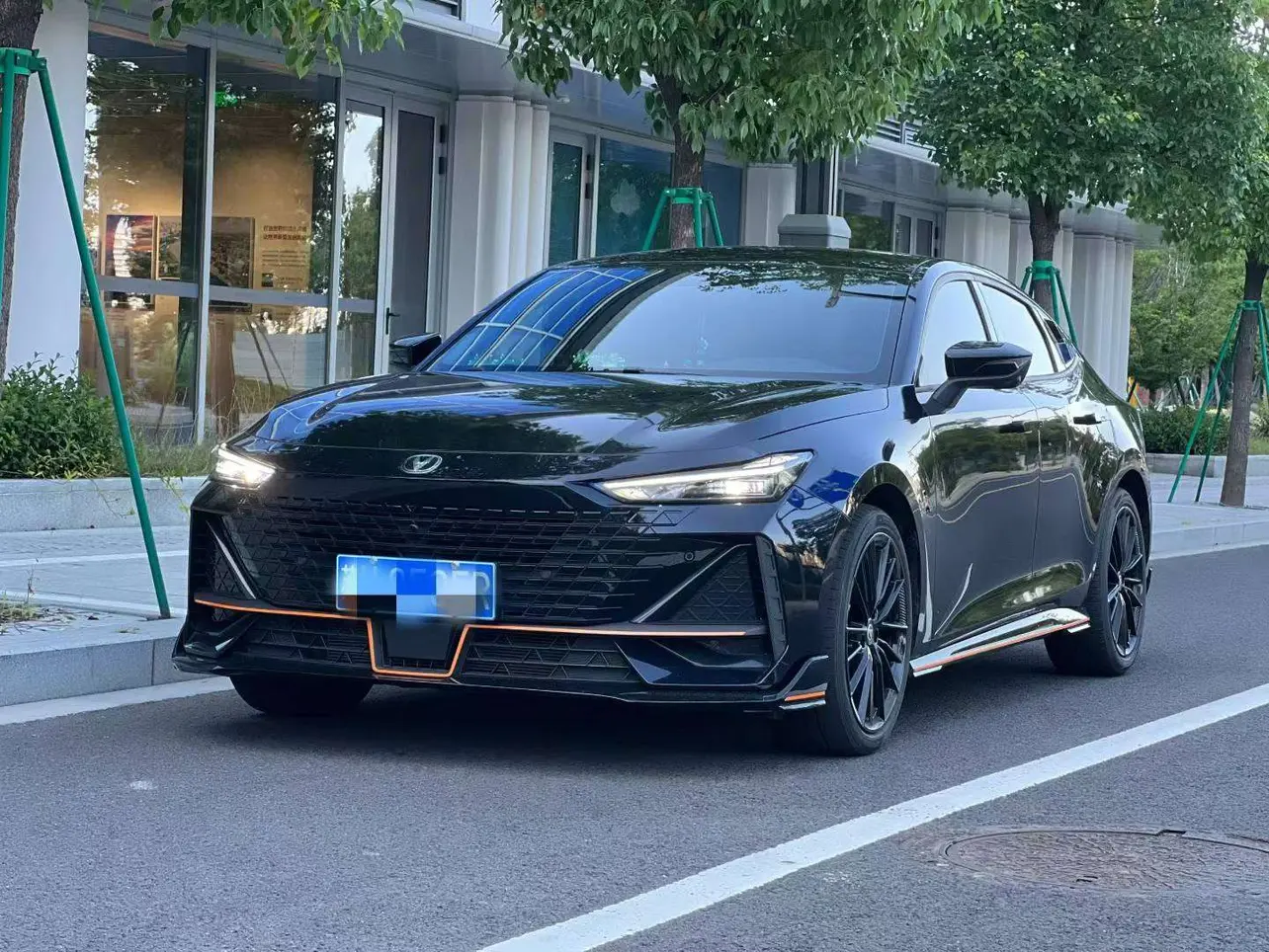 Changan UNI-V  из Китая