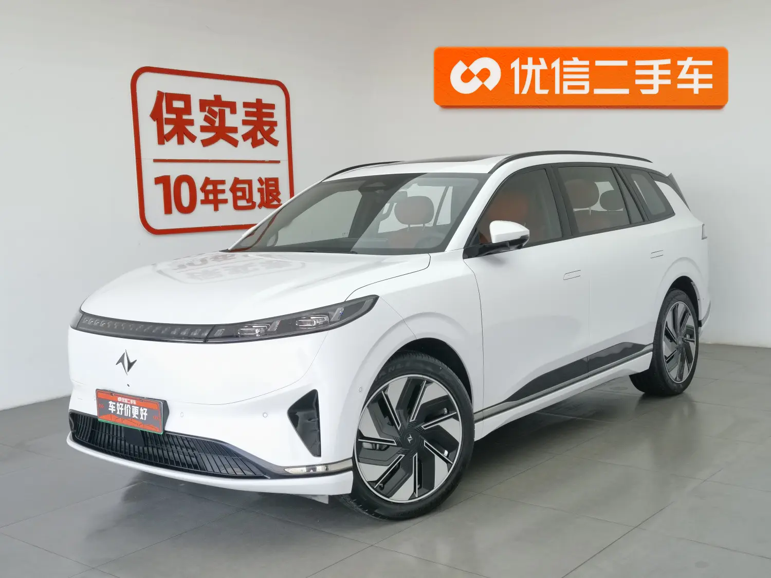 Dongfeng Eπ008  из Китая