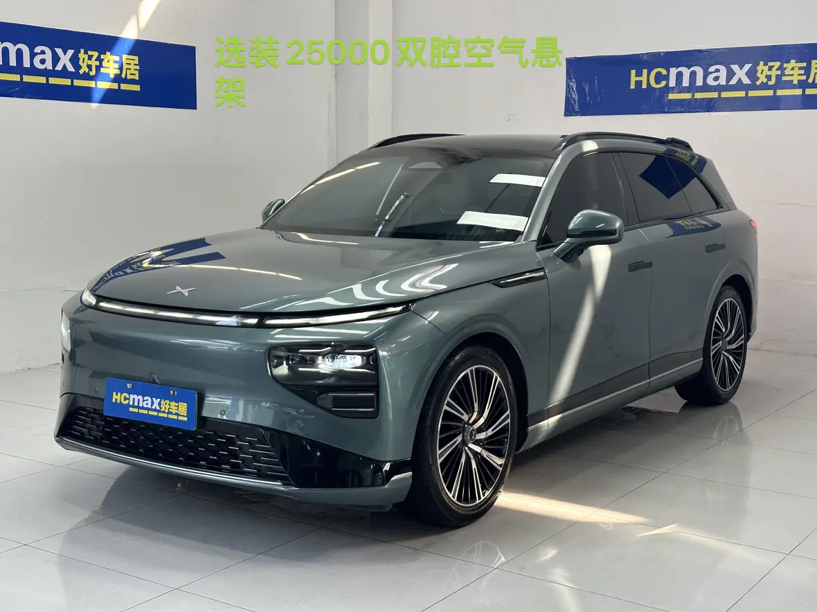 Xpeng G9  из Китая