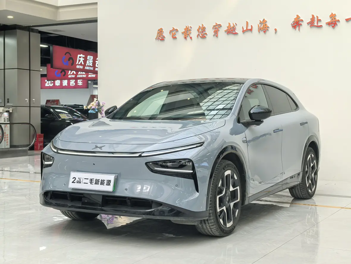 Xpeng G7  из Китая