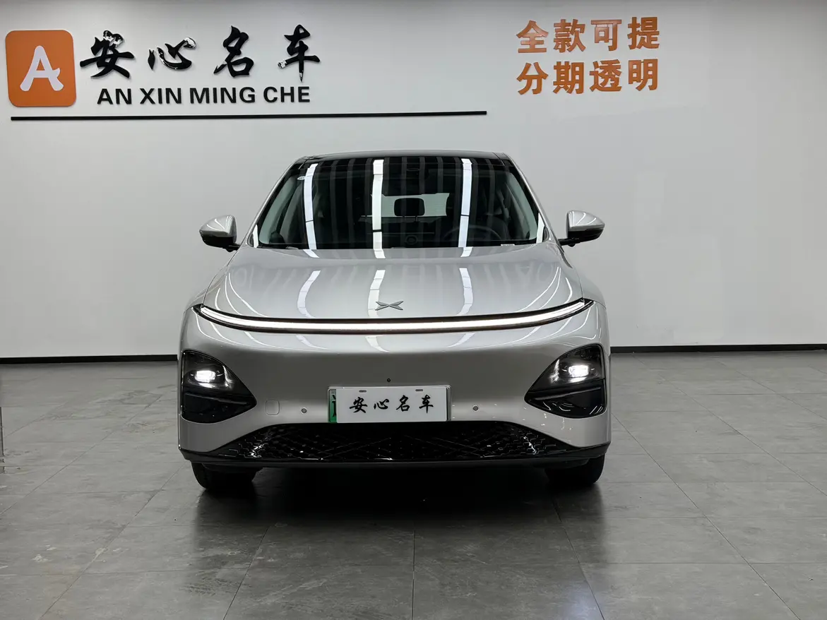 Xpeng G6  из Китая