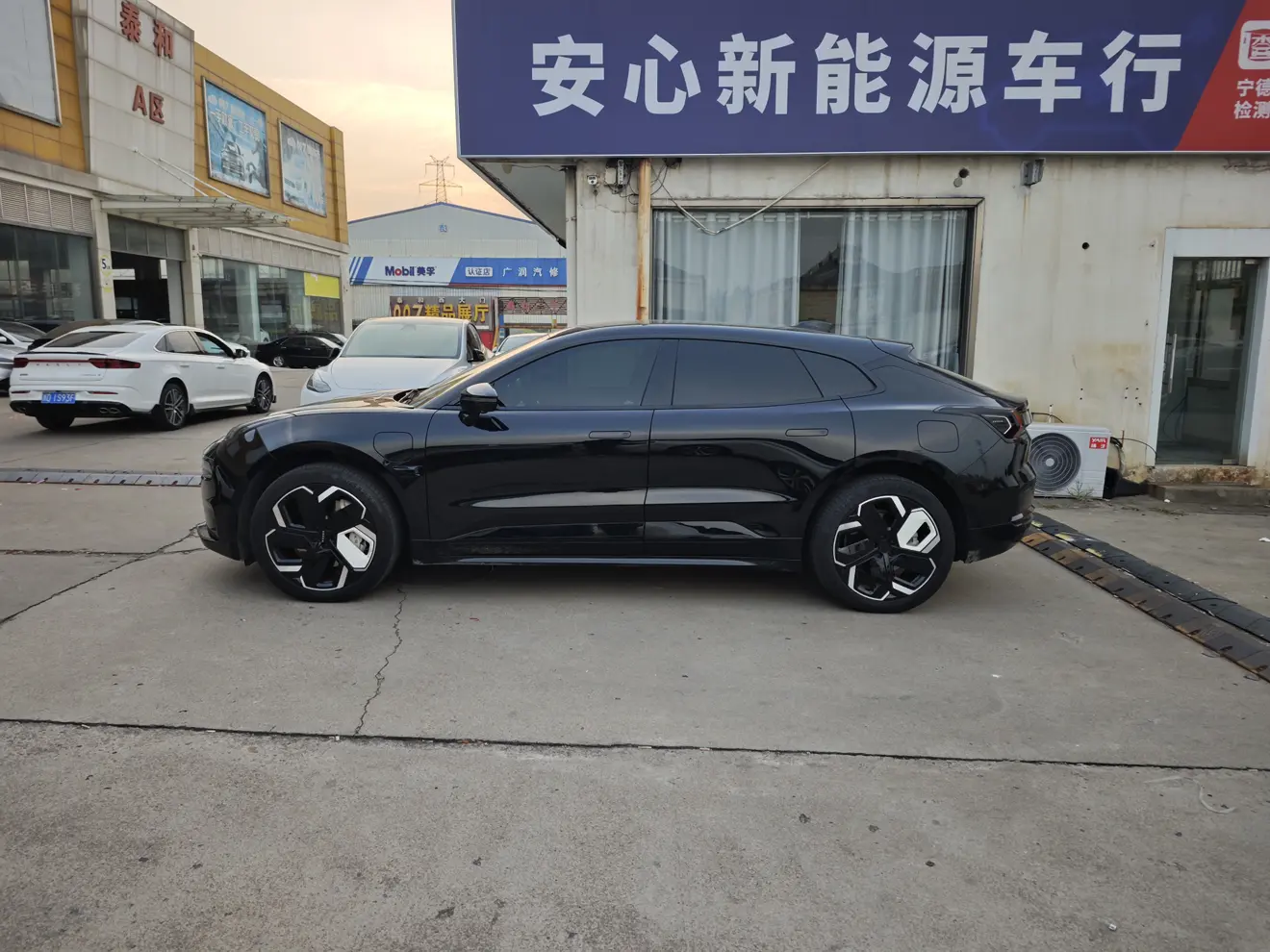 ZEEKR 001  из Китая