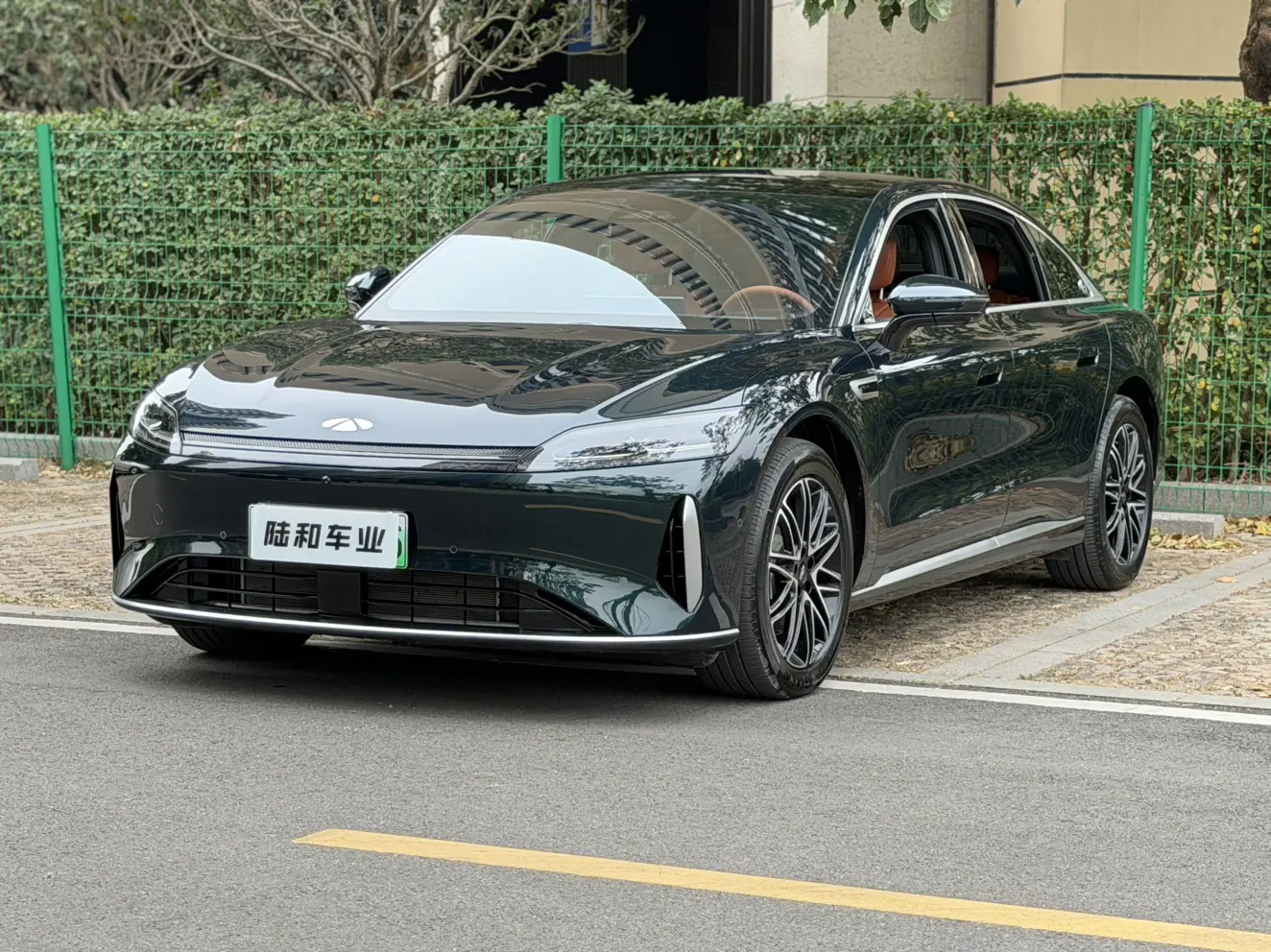 Chery Fengyun A9L  из Китая