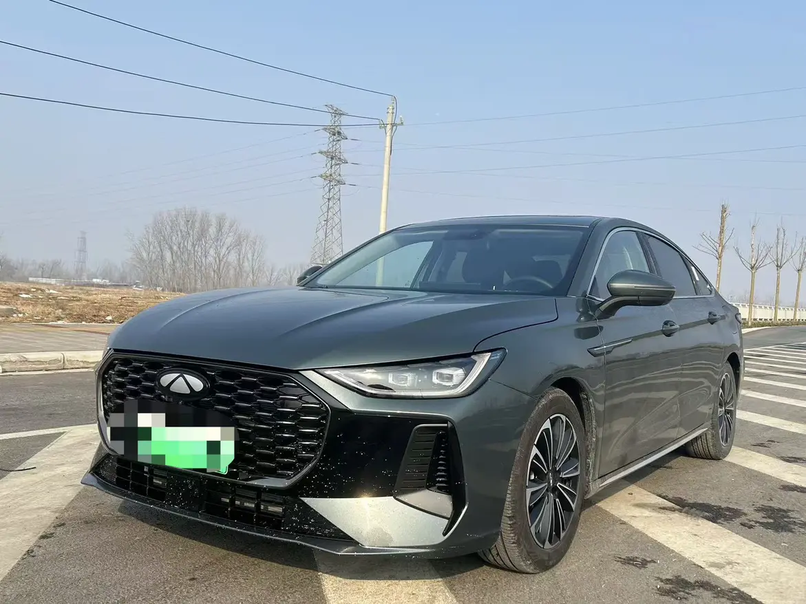 Chery Fengyun A8L  из Китая