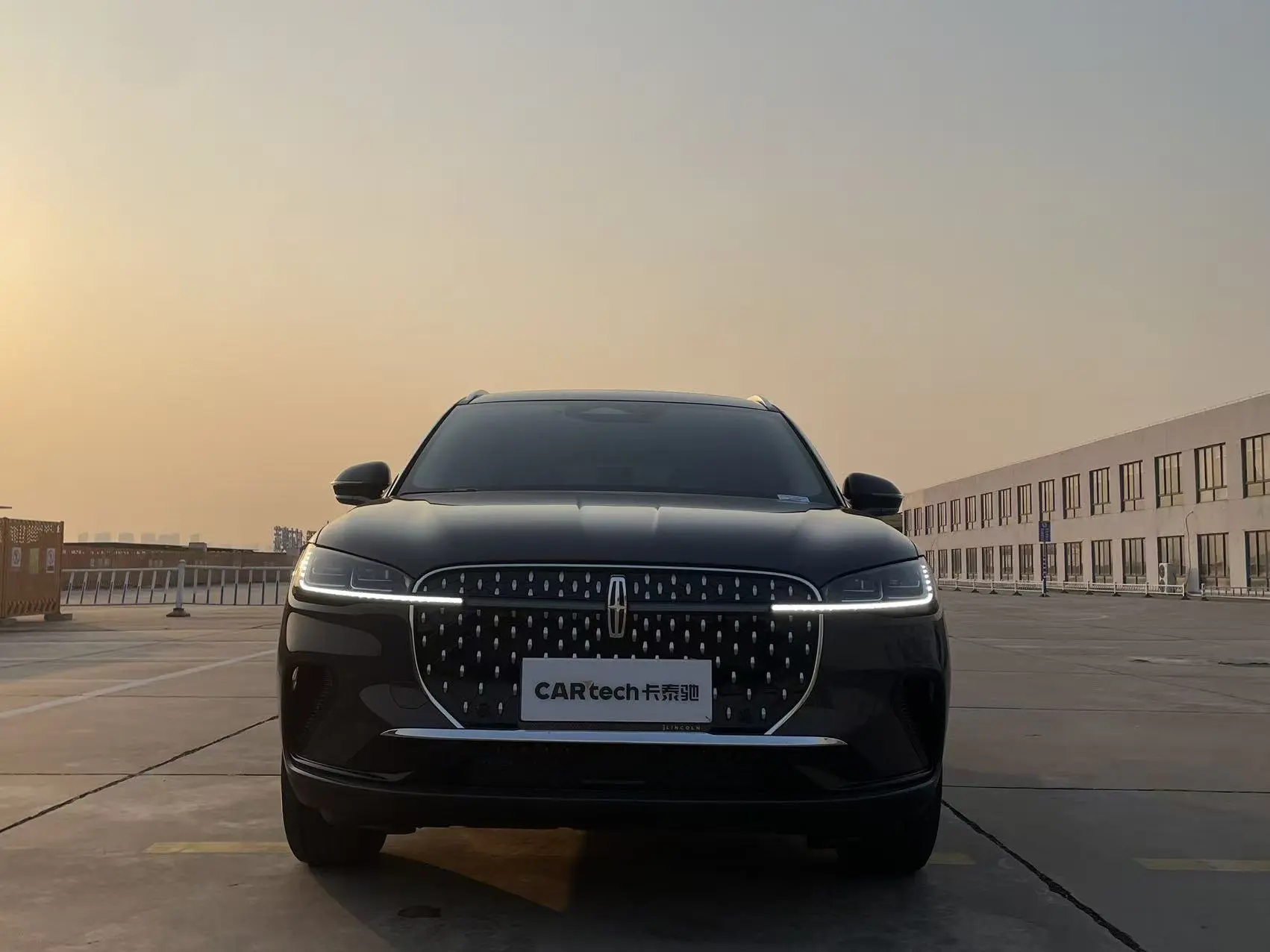 Lincoln Adventurer  из Китая