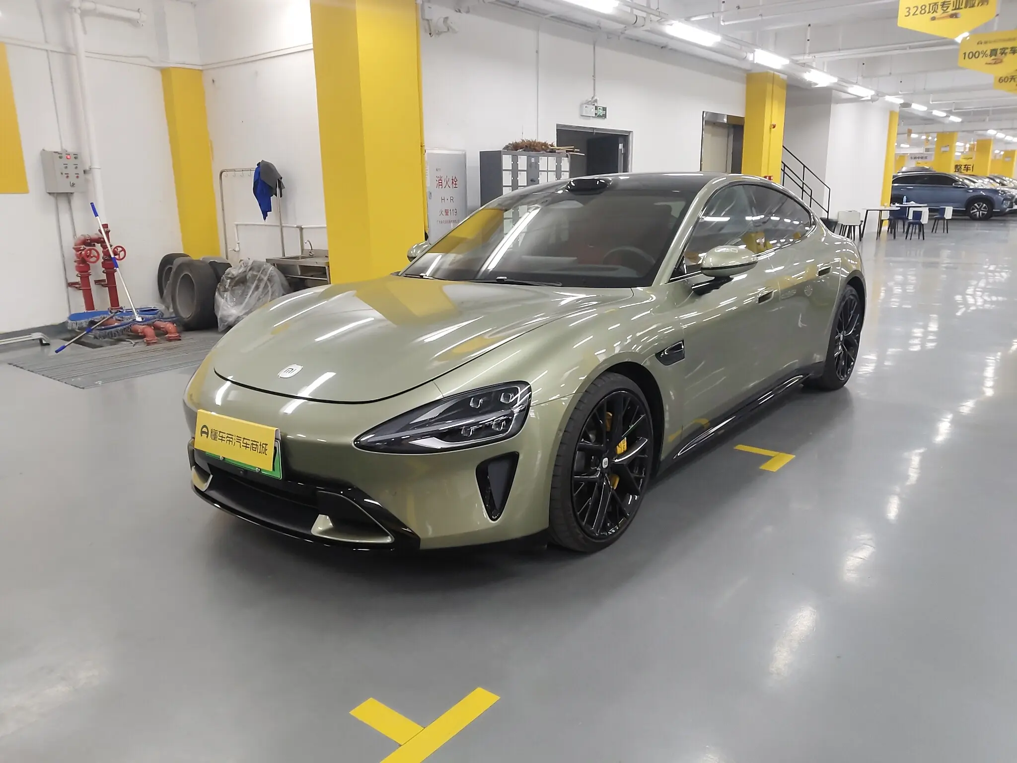 Xiaomi car Xiaomi SU7  из Китая