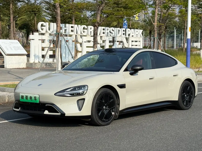 Xiaomi car Xiaomi SU7  из Китая