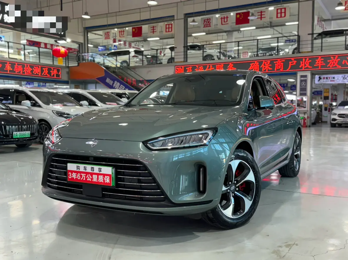 AITO M5 (Wenjie M5)  из Китая