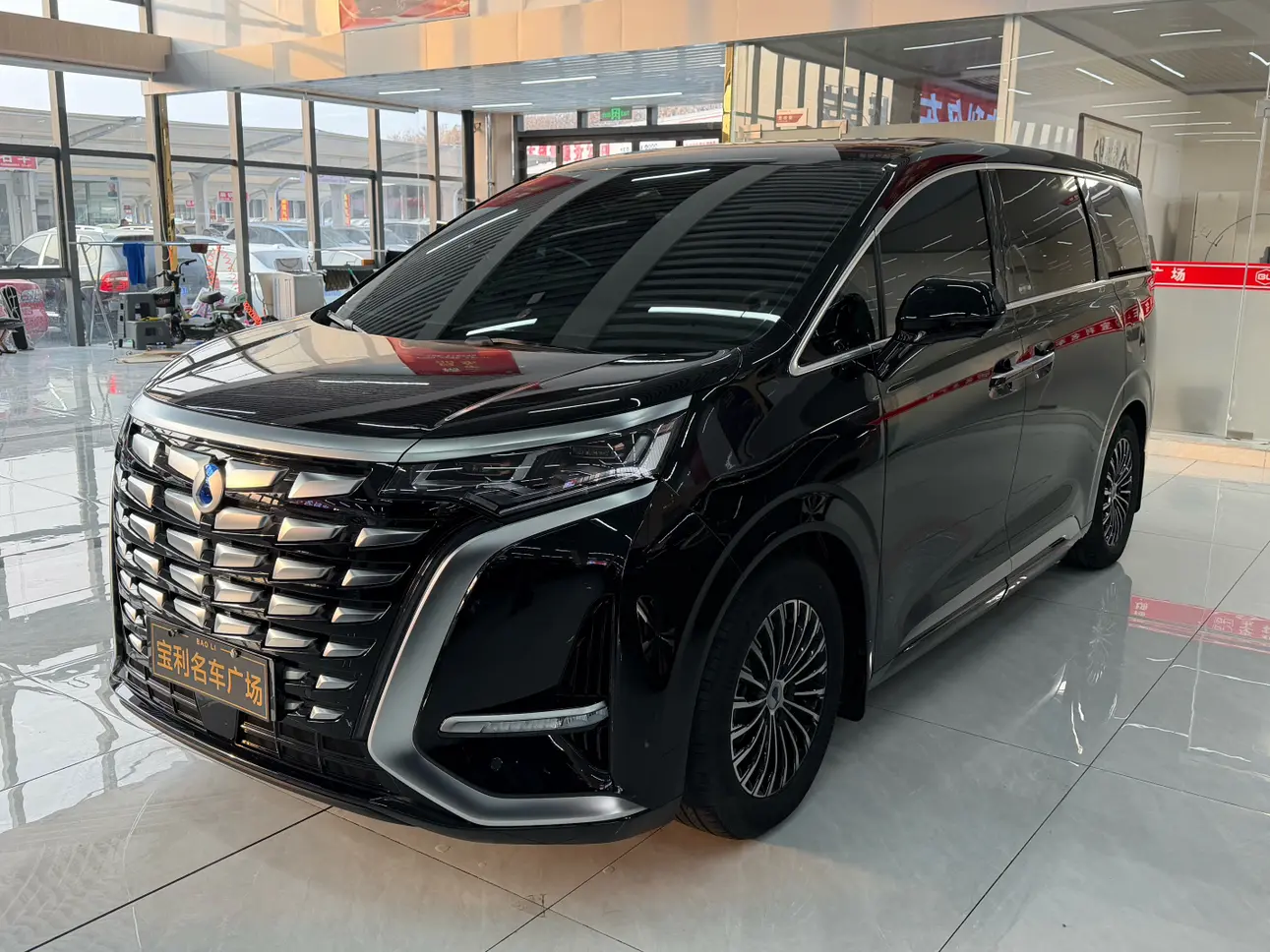 Denza D9 DM  из Китая