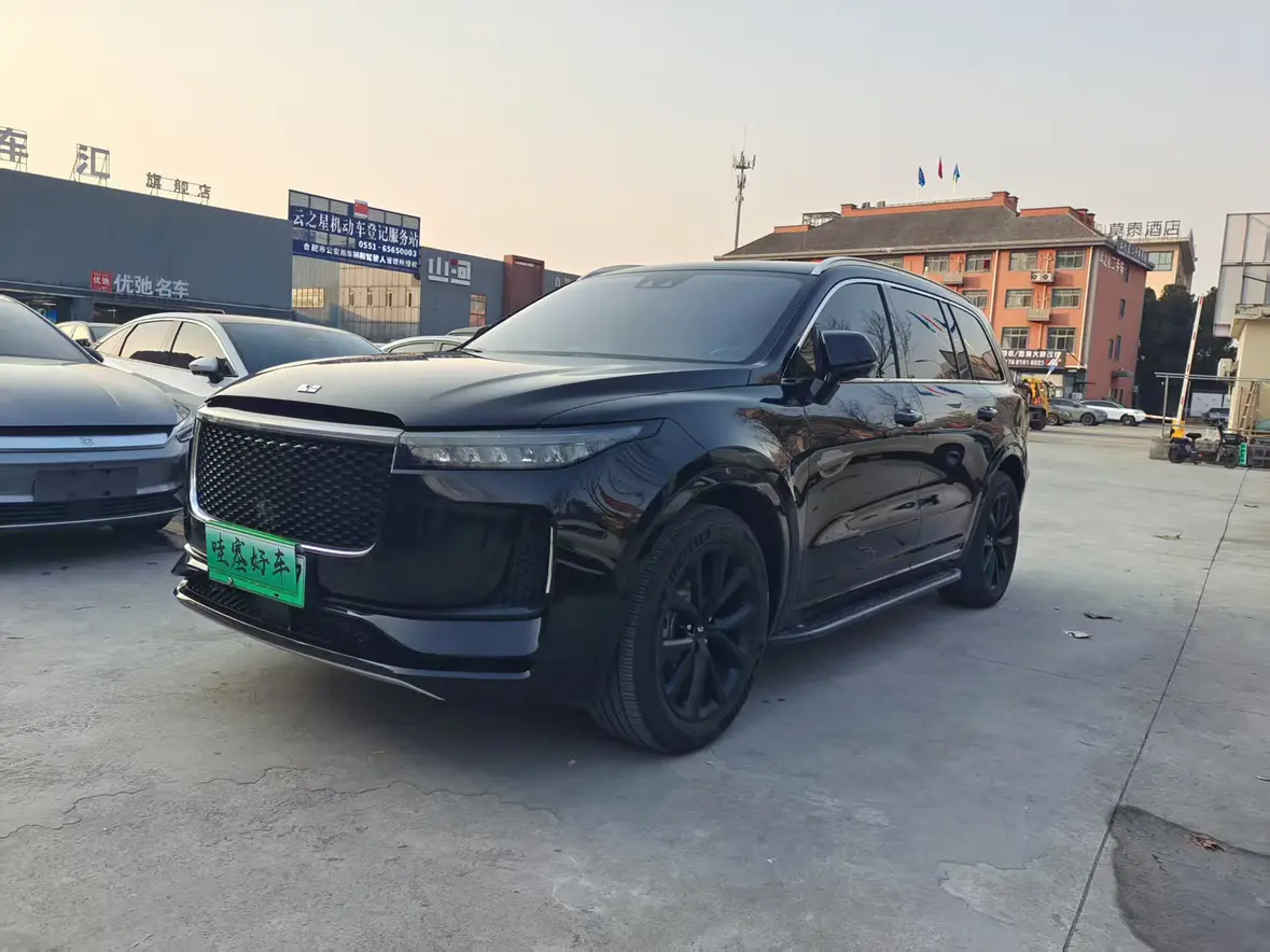 Li ONE (Ideal ONE)  из Китая