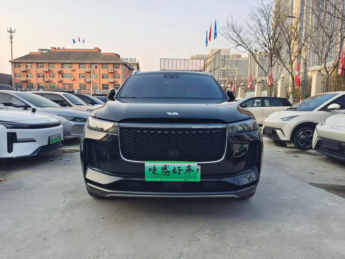 Li ONE (Ideal ONE)  из Китая