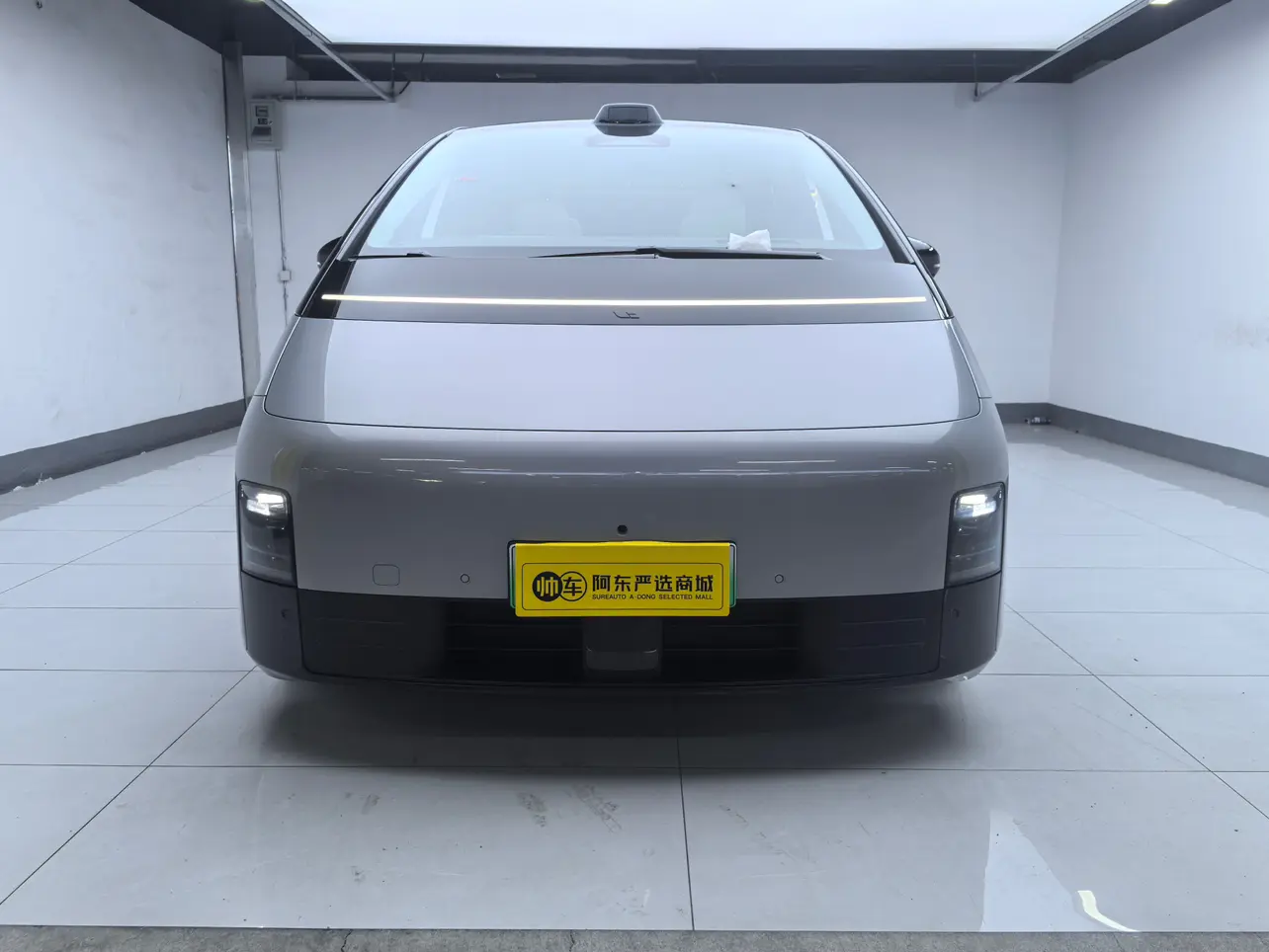 Li MEGA (Ideal MEGA)  из Китая