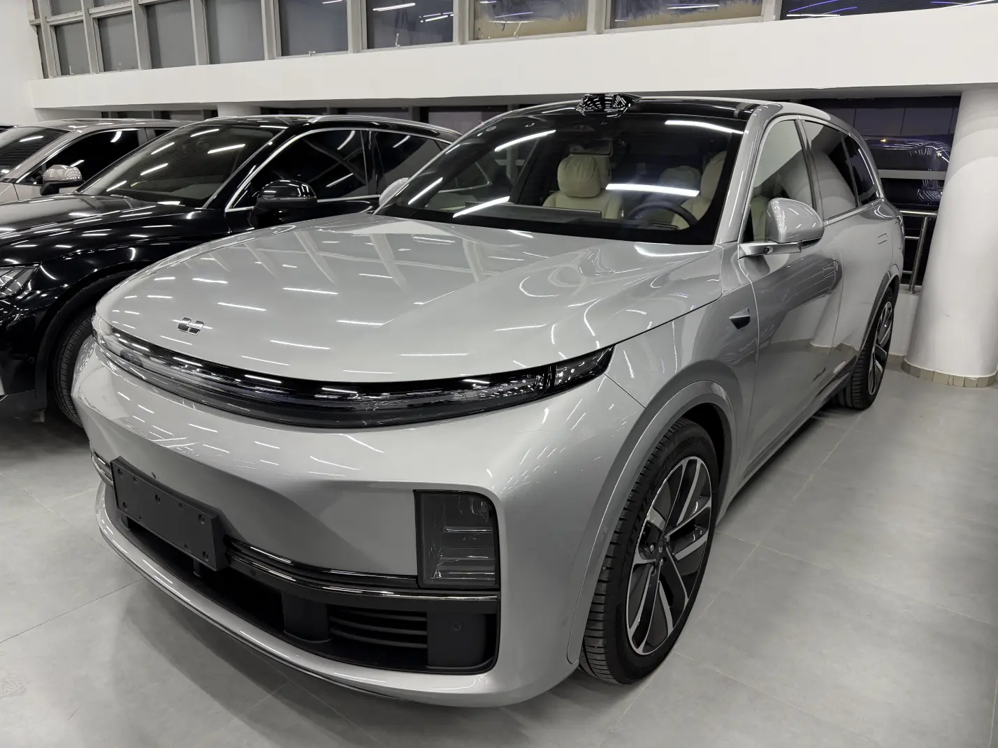 Li L7 (Ideal L7)  из Китая