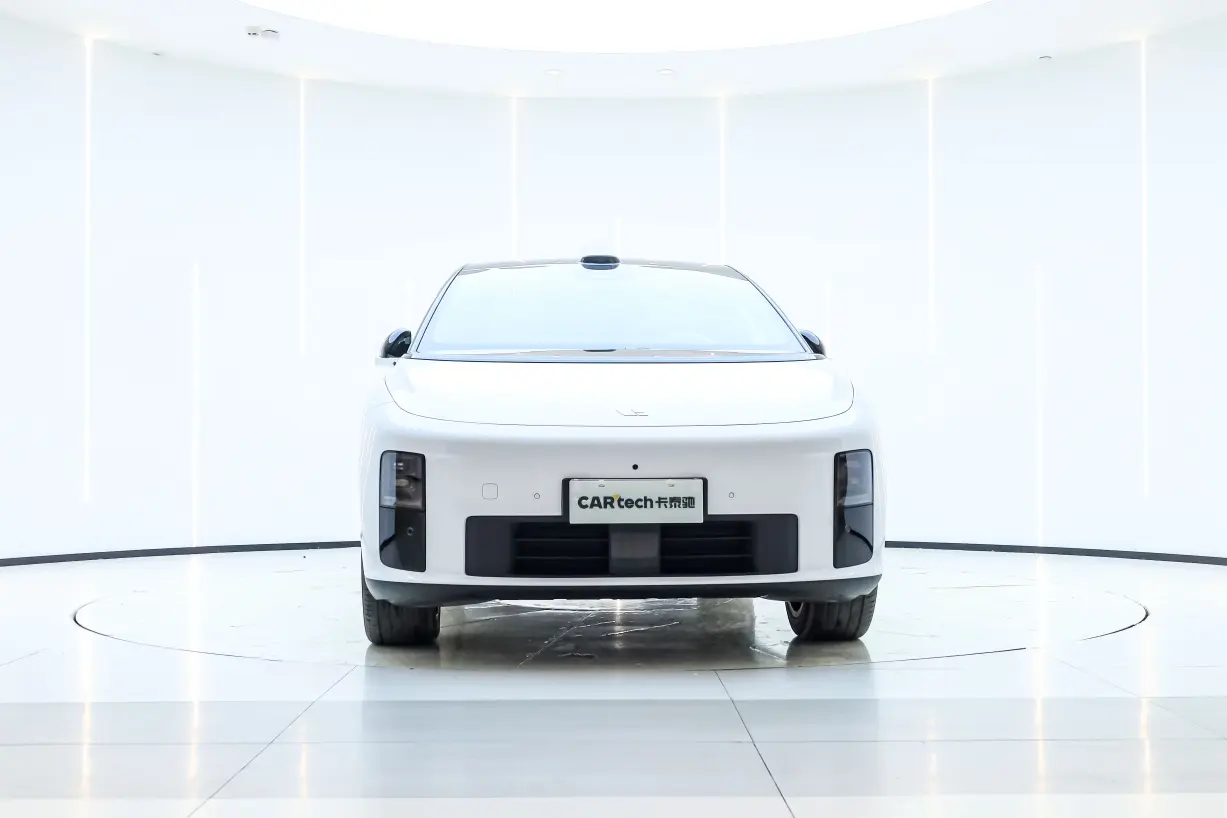 Li Ideal i6  из Китая