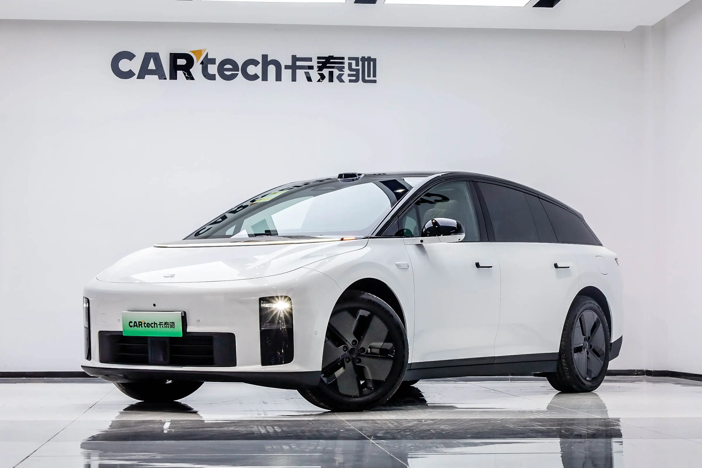 Li Ideal i6  из Китая