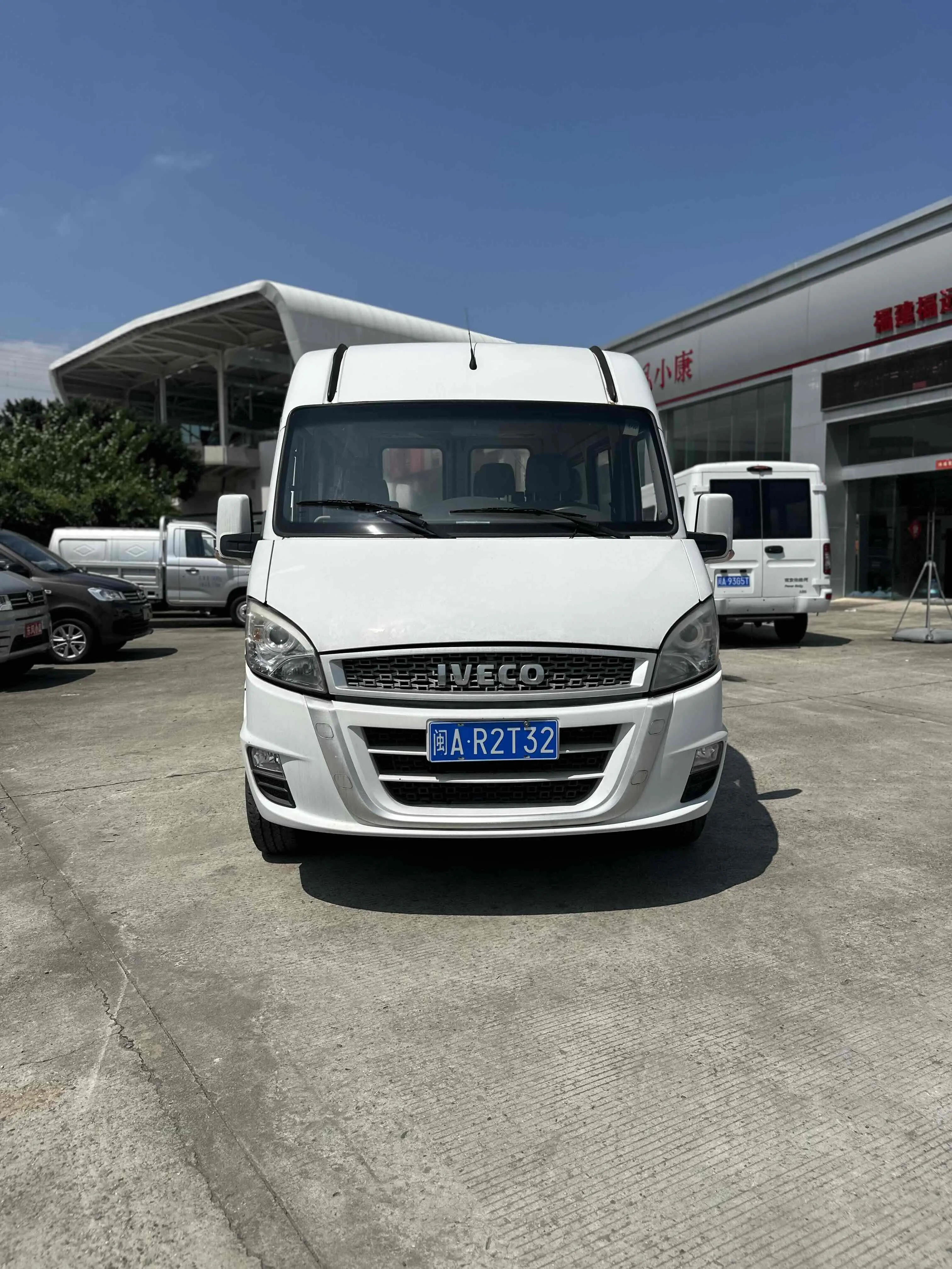 Iveco Bodhi  из Китая