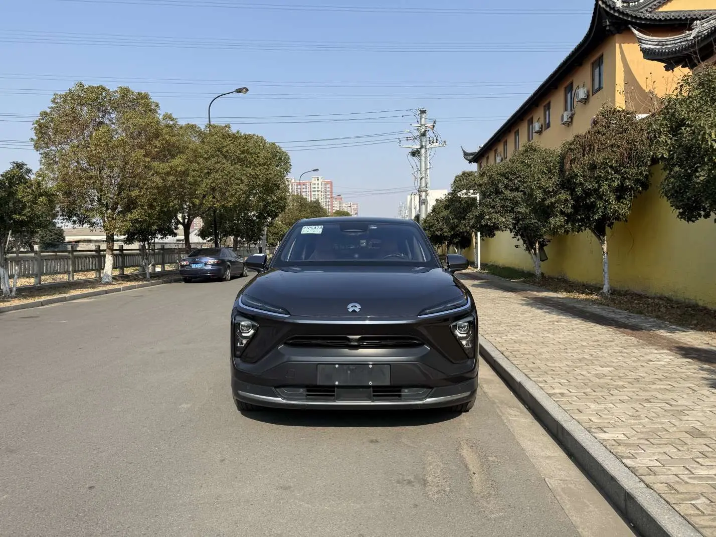 NIO EC6  из Китая