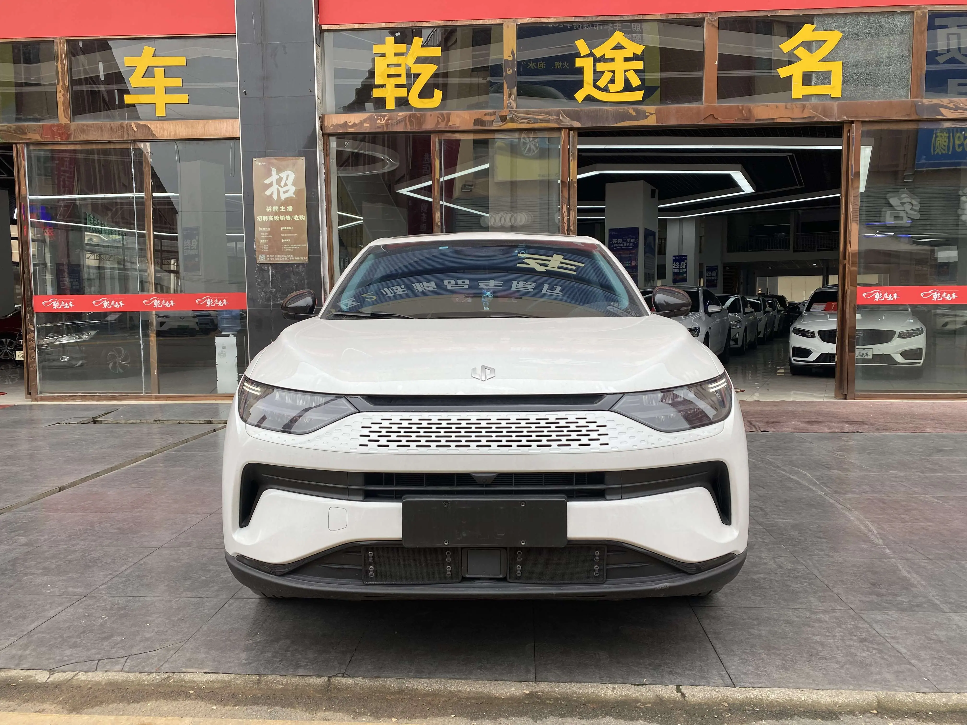 Leapmotor Zero running C11  из Китая